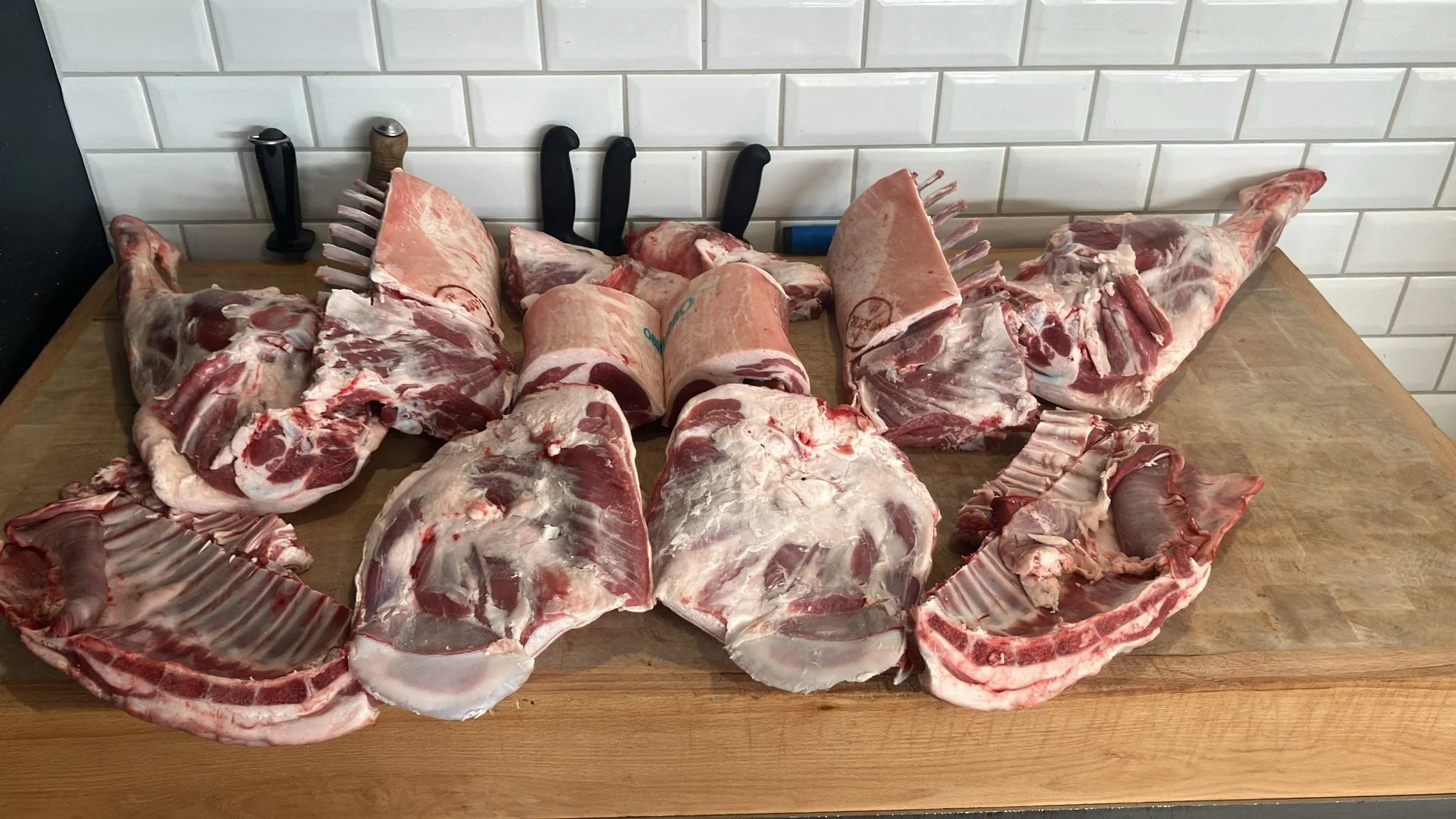 Morceaux de porc pré-découpés, boucherie locale Maison Lenormand Tinchebray Bocage