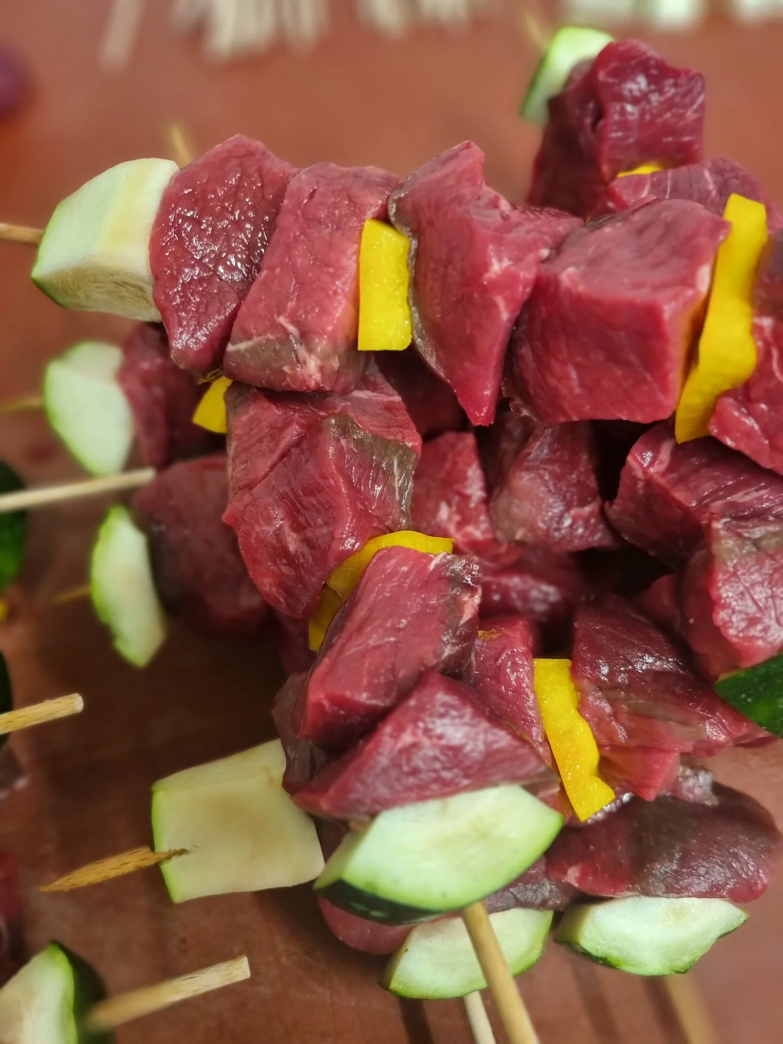 Brochettes de bœuf, boucherie locale Maison Lenormand Tinchebray Bocage